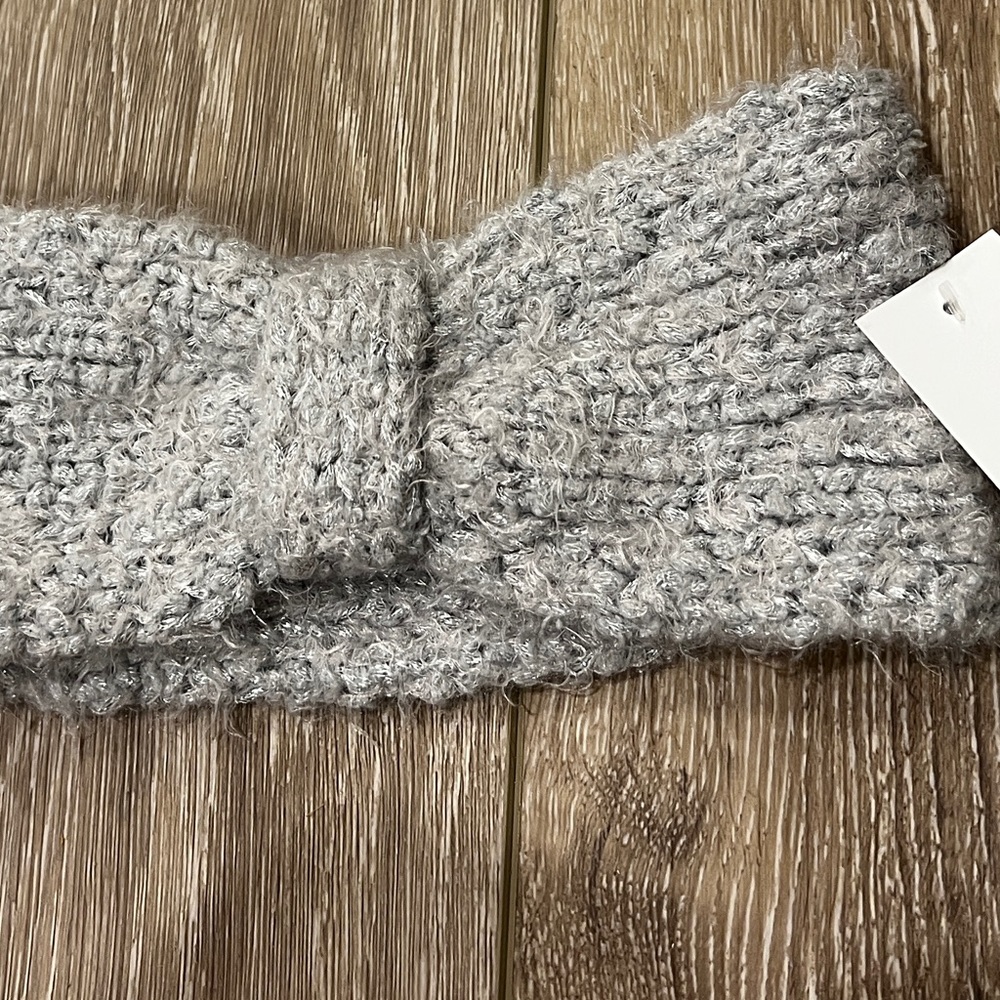 SALE! Earband NWT